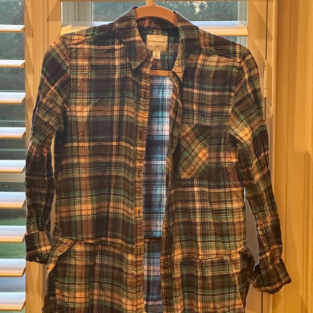Lightweight Plaid Button Front - image 2